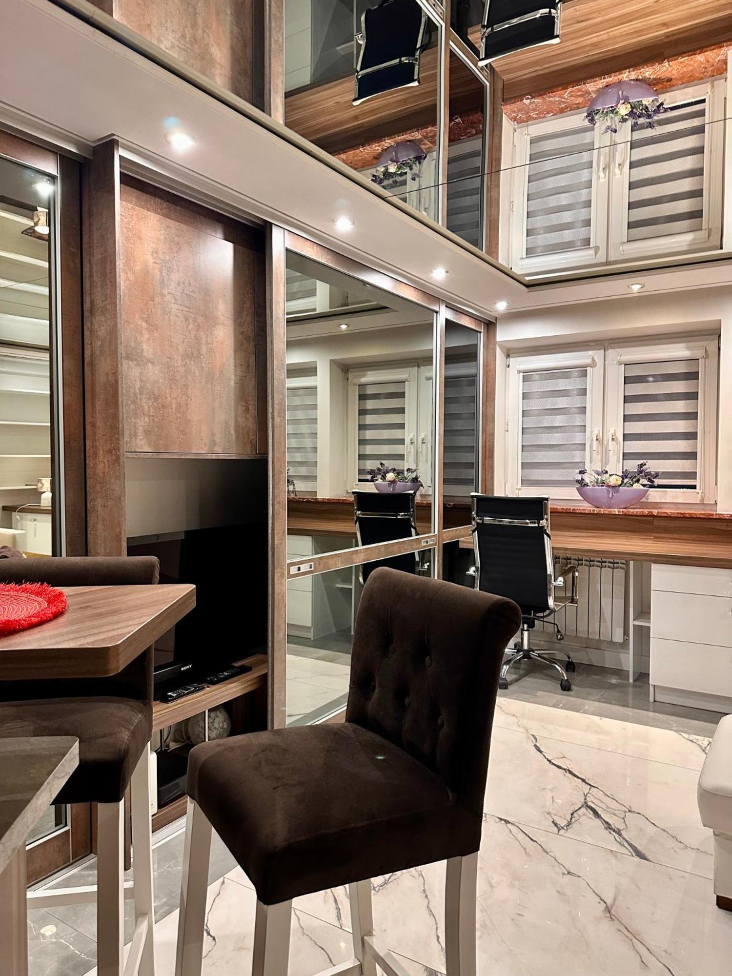 ורשה Deluxury Mirror Apartament Centrum מראה חיצוני תמונה