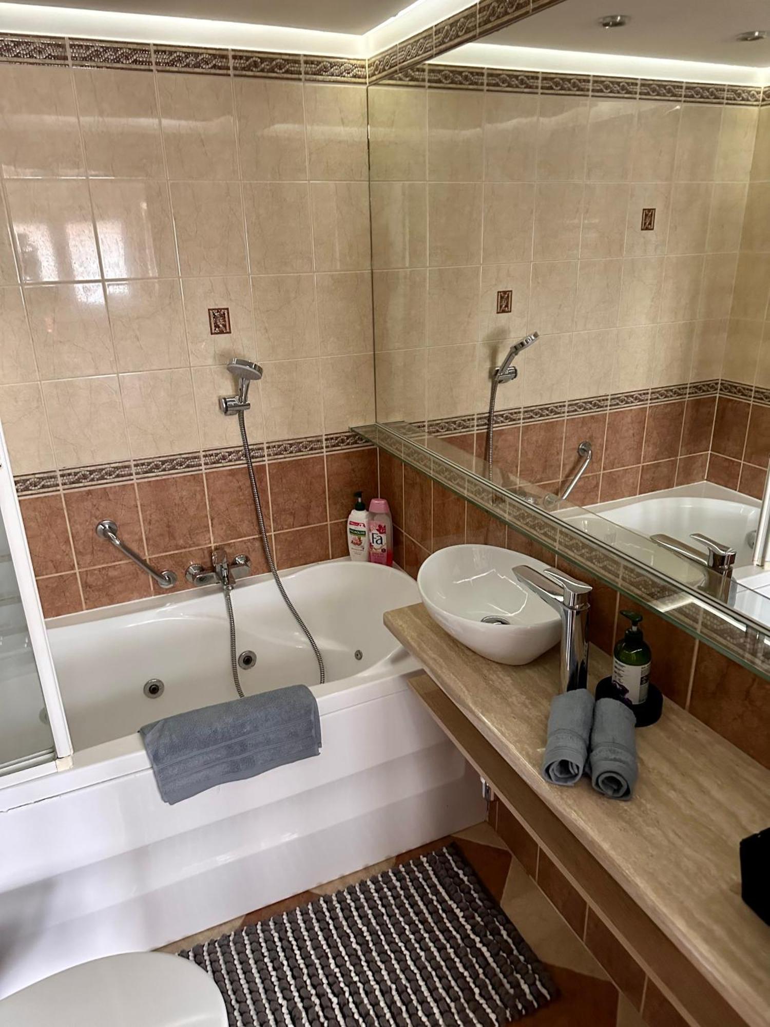 ורשה Deluxury Mirror Apartament Centrum מראה חיצוני תמונה