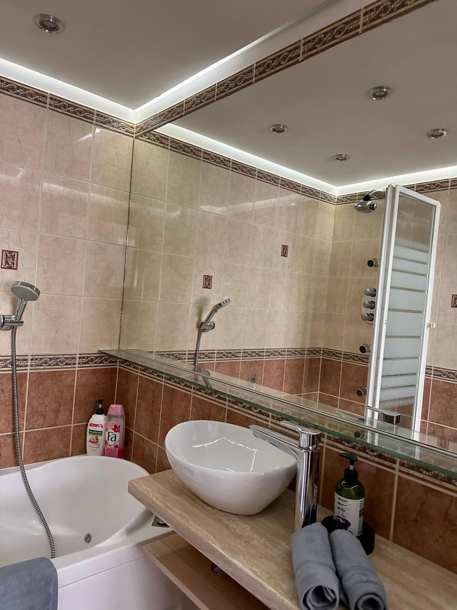 ורשה Deluxury Mirror Apartament Centrum מראה חיצוני תמונה