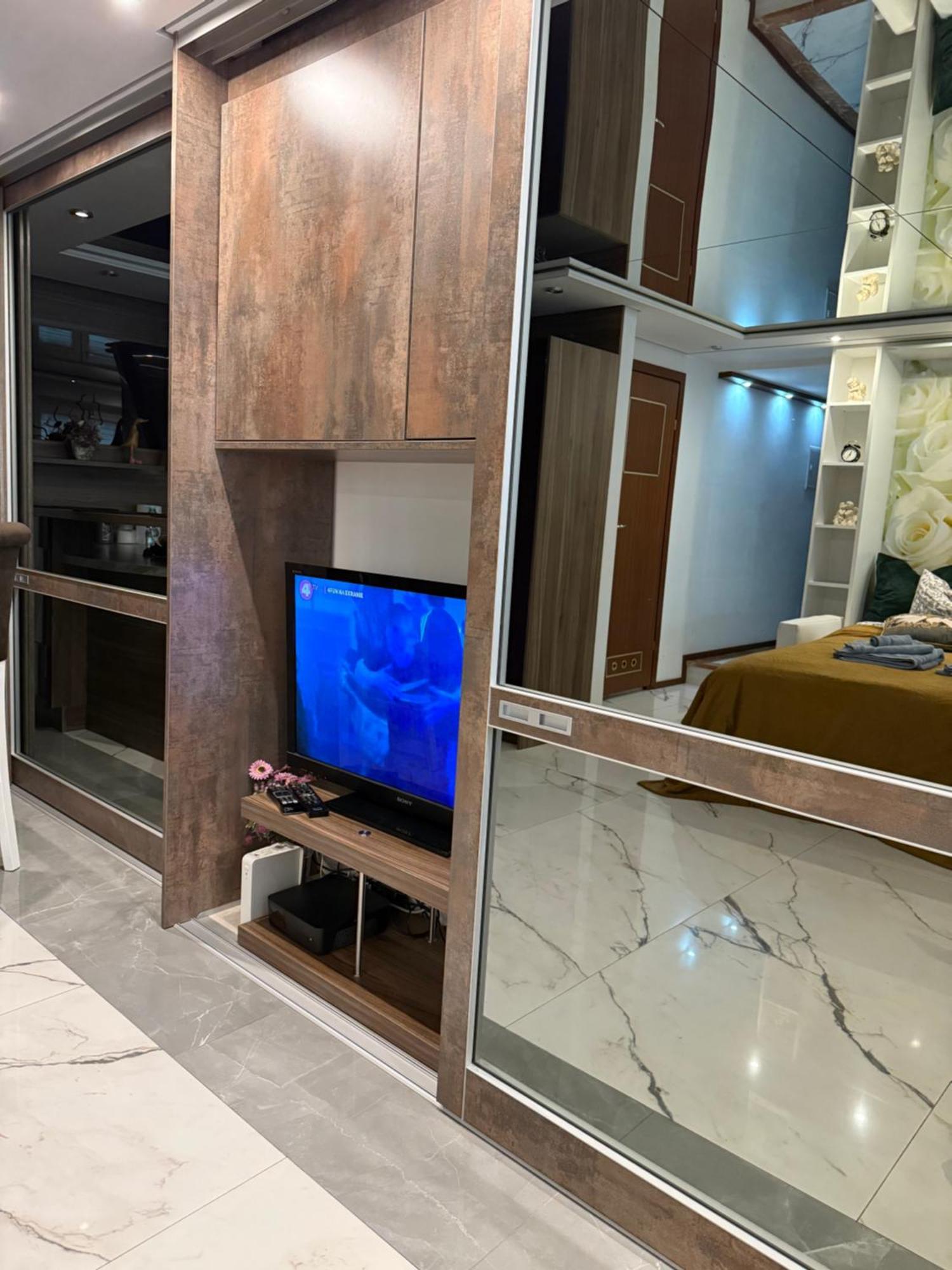 ורשה Deluxury Mirror Apartament Centrum מראה חיצוני תמונה